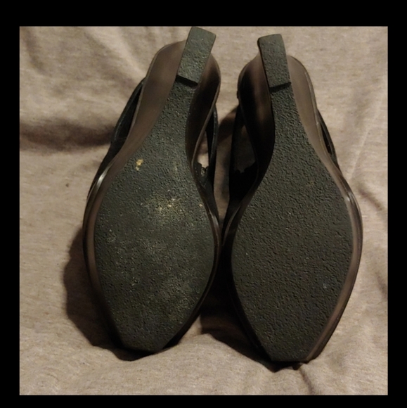 🌻 Steve Madden Peep Toe Platform Wedges - Picture 3 of 3